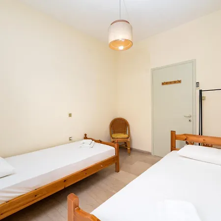 Sainis Rooms Selianitika Exterior photo