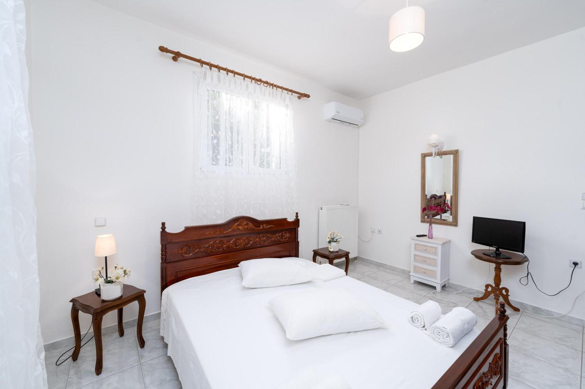 Apartment Sainis Selianitika