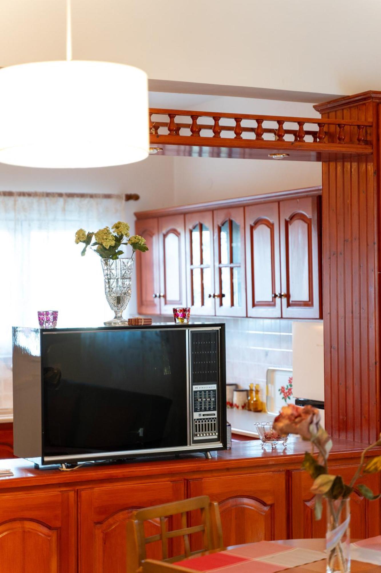 Sainis Apartment *